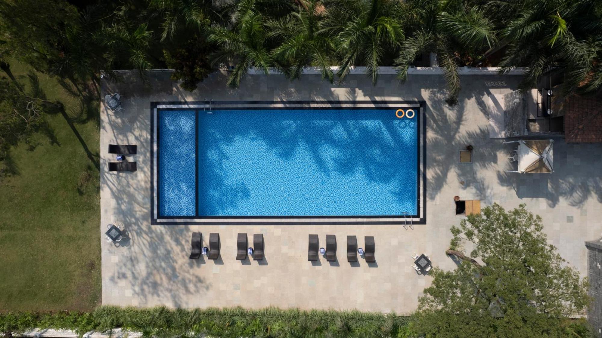 Hotel Sterling Stolen Heaven Lonavla Exterior foto