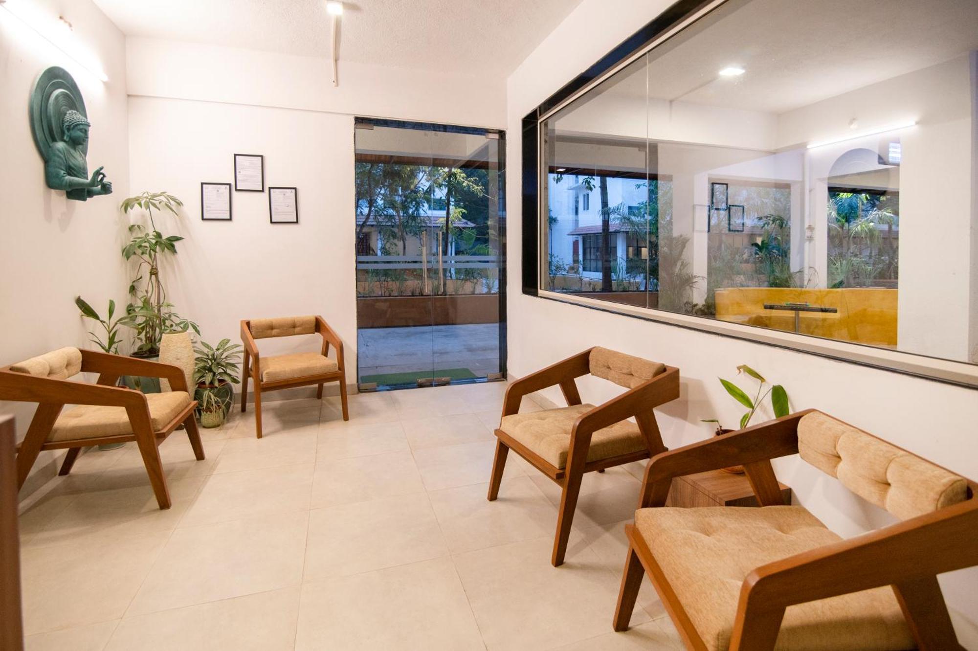 Hotel Sterling Stolen Heaven Lonavla Exterior foto
